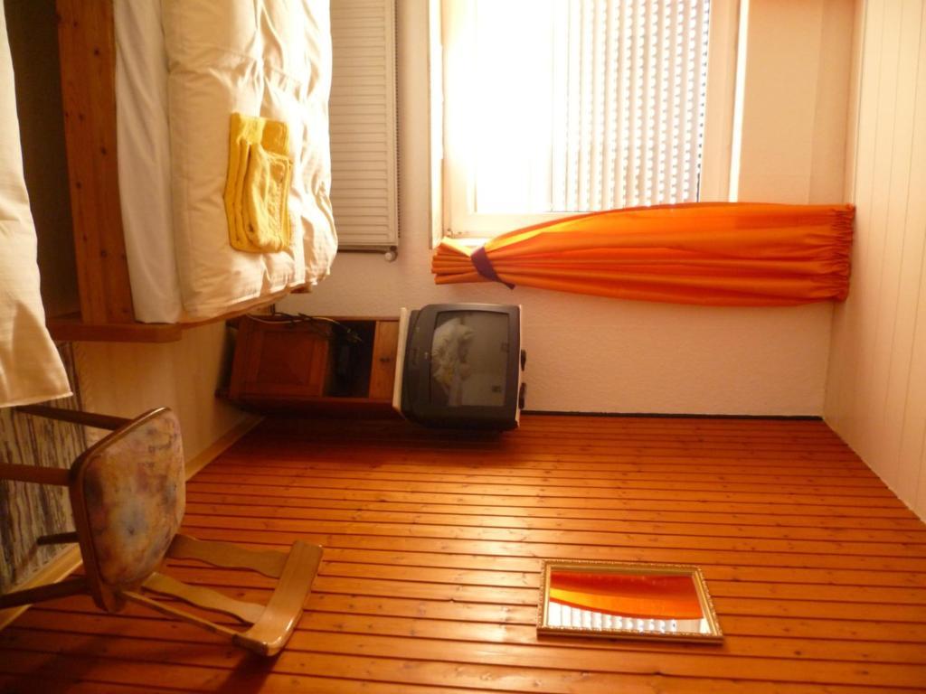 Hotel Rotbuche Westoverledingen الغرفة الصورة